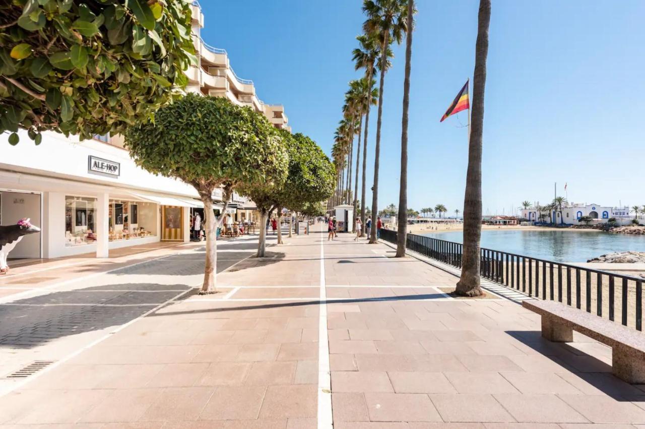 Beachfront Studio With Stunning Sea Views Marbella Eksteriør bilde